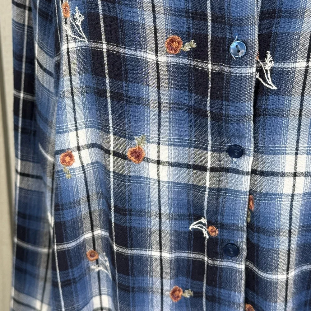 KNOX ROSE Plaid Floral Embroidered Button Down Shirt Blue/Multi-XL - Picture 3 of 4